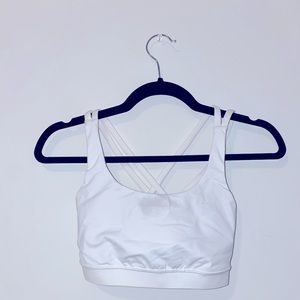 Lululemon strappy sports bra size 4